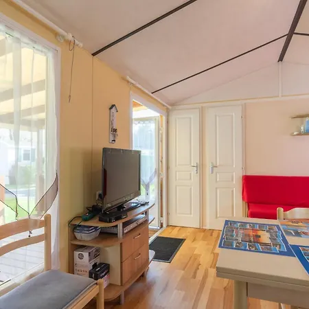 בית נופש Location Mobil Pres De Royan משר-סור-ג'ירונדה